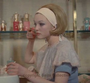 1-1960's-Makeup-base.