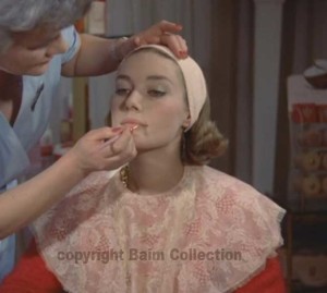 8-1960s-makeup-tutorial-lipsb